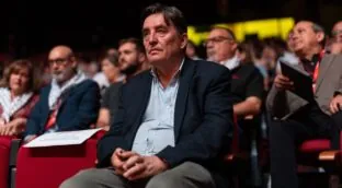 El Cervantes vulnera la ley para permitir que una alto cargo sea examinada por sus compañeros