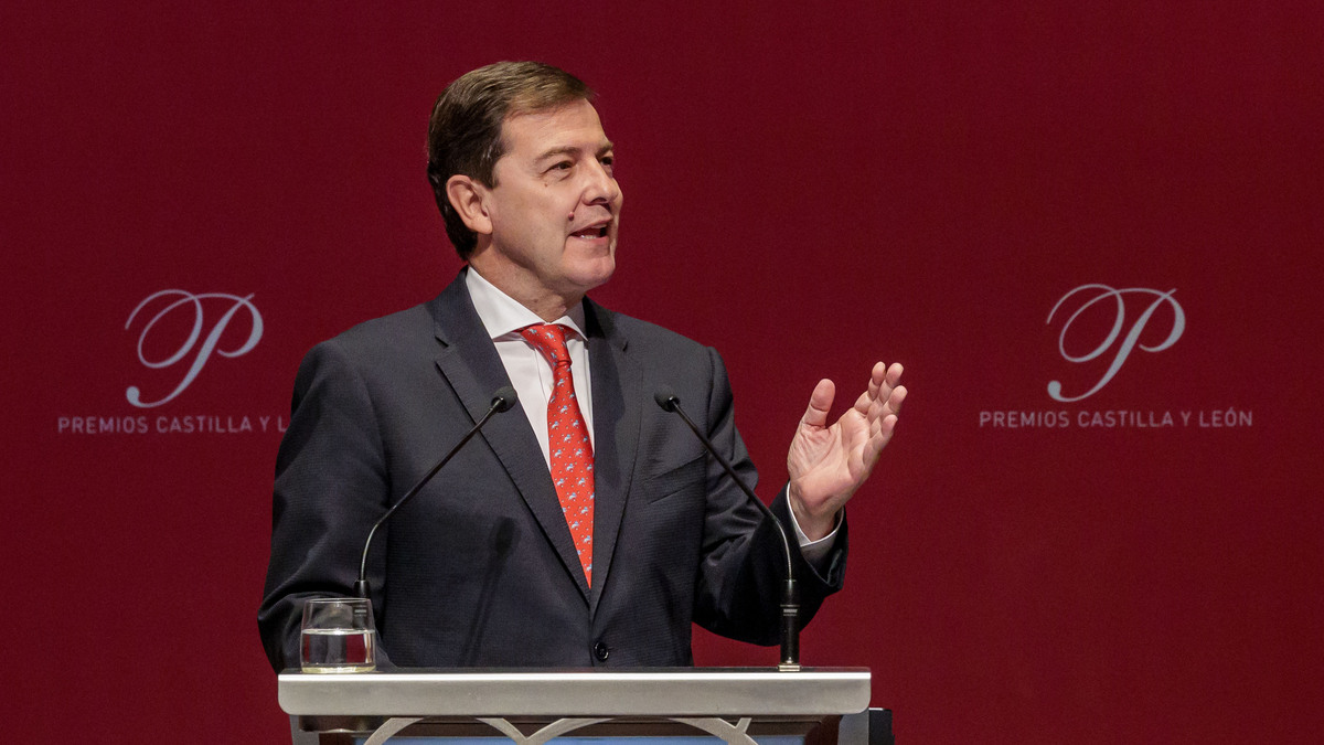 Alfonso Fernández Mañueco ensalza a Castilla y León como ejemplo de estabilidad y progreso