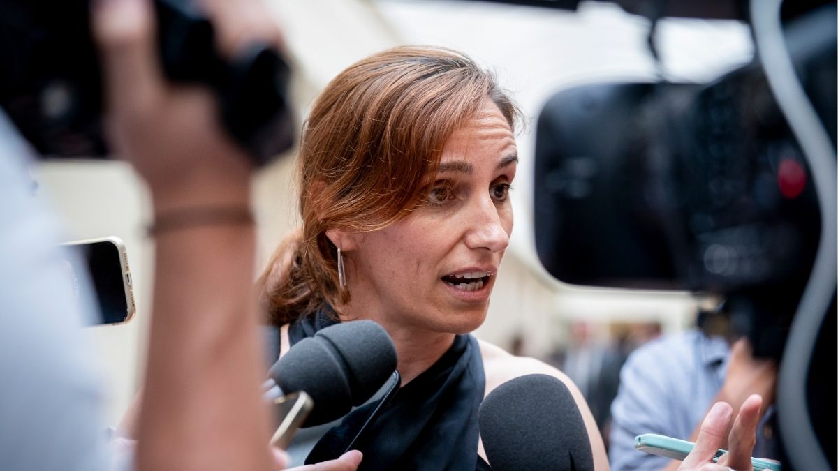 Mónica García: «Malditos los Cerdán, los Koldos, los González Amador, los Bárcenas y los que corrompen las instituciones»