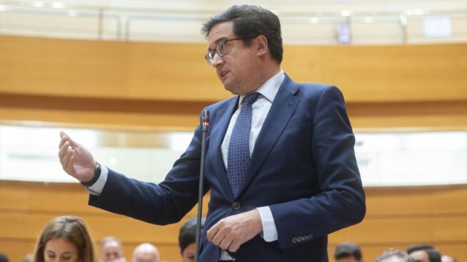 López defiende la «normalidad» en la cobertura radiofónica nacional pese a las críticas del PP