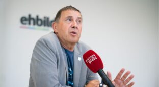 Ábalos asegura que Sánchez y Otegi se reunieron para negociar la moción de censura