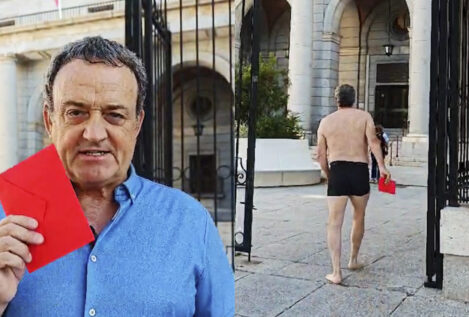 Un actor arruinado irrumpe semidesnudo en el Ministerio de Transición Ecológica
