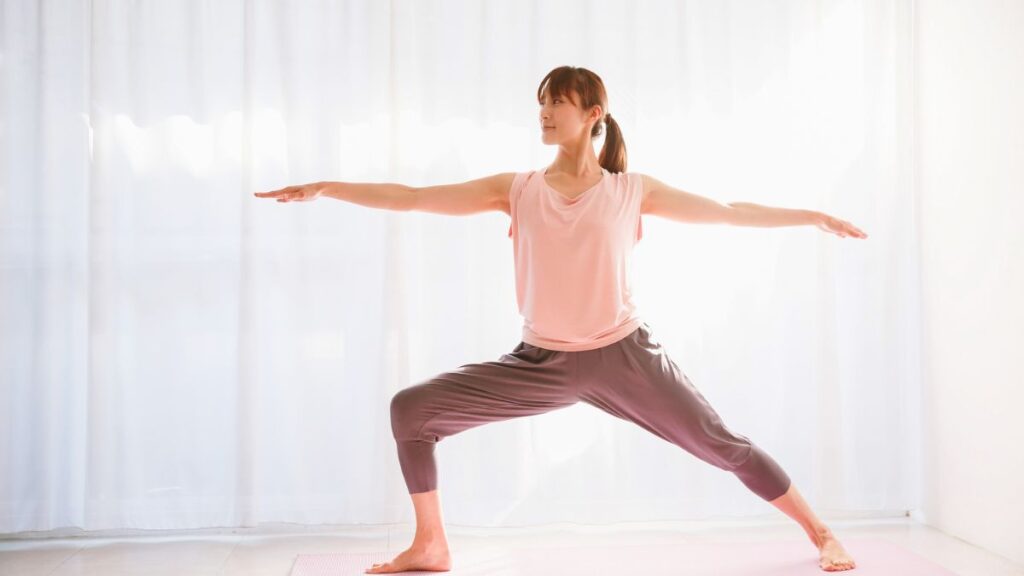 Virabhadrasana II o Postura del Guerrero II