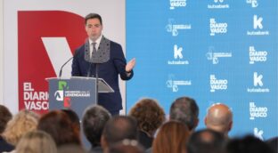 Pradales admite que el informe sobre Cerdán «mete la legislatura en otra fase»