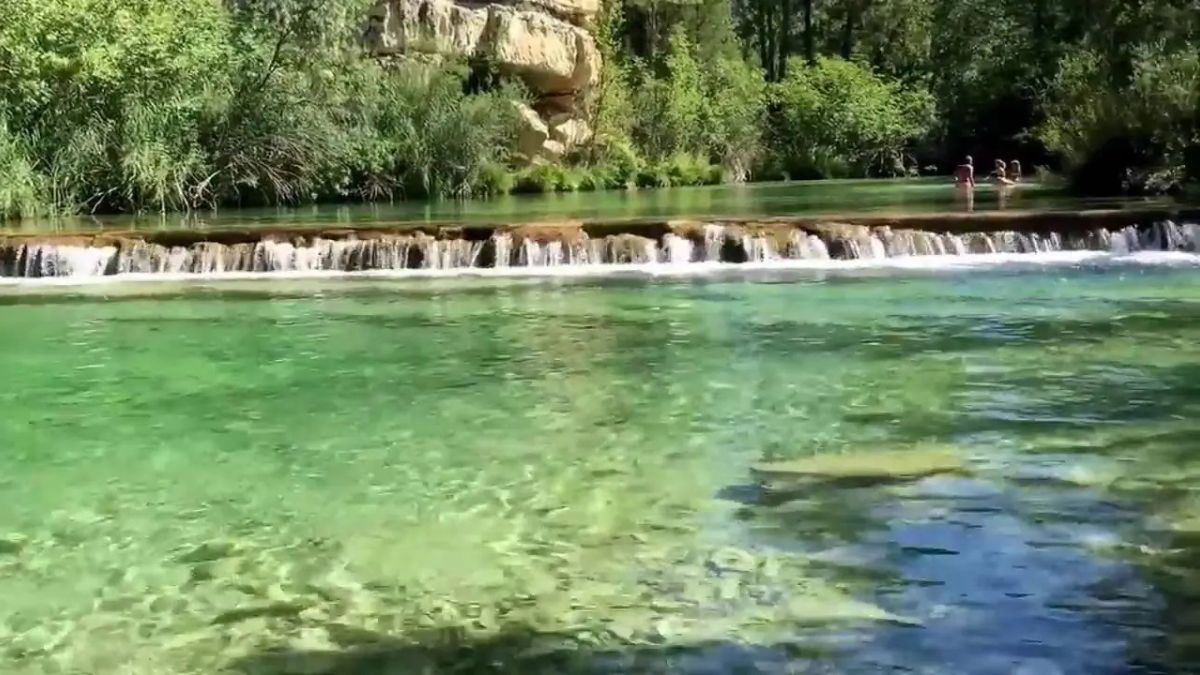 Piscina natural del Puente de San Pedro: a dos horas de Madrid y con rutas espectaculares