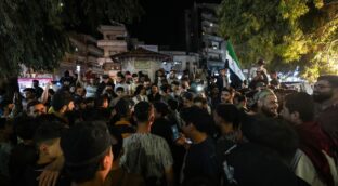 La UE anuncia una nueva ayuda de 175 millones de euros para Siria tras levantar las sanciones