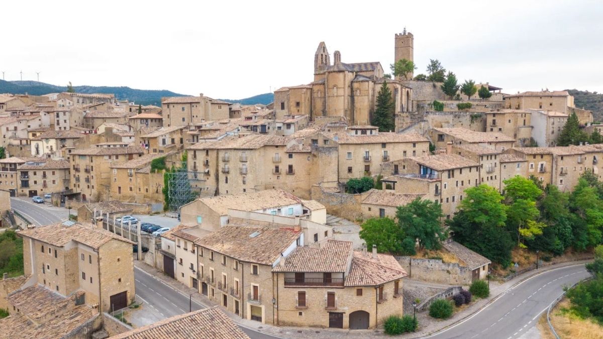 El pueblo de Zaragoza donde puedes dormir en un Parador de ensueño por menos de 50 euros