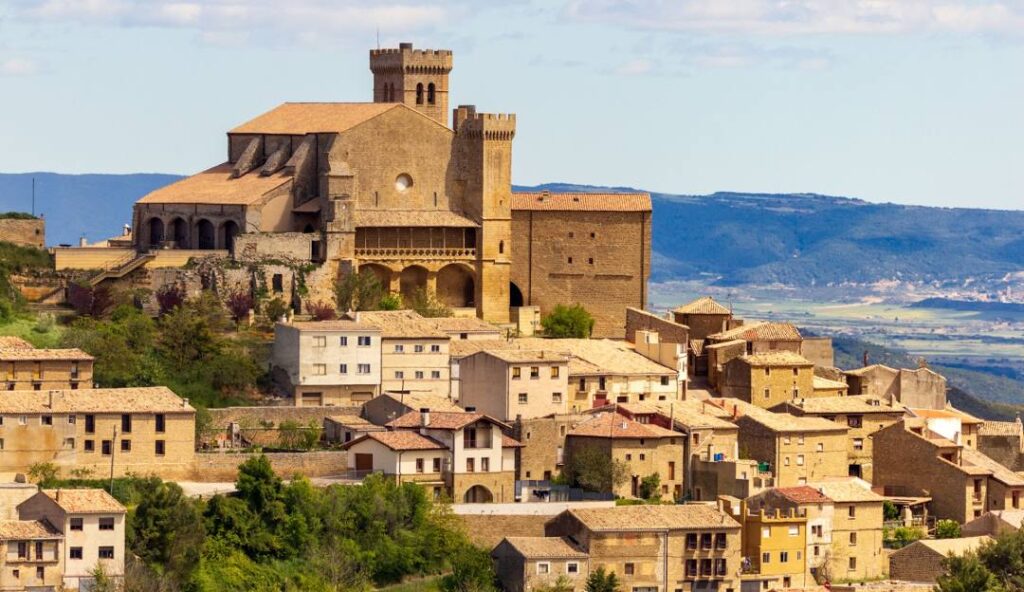 Ujué (Navarra)| Town in Spain