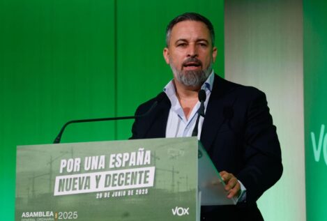 Abascal estalla contra «la estafa del PP»: «Defienden las mismas políticas que el PSOE»