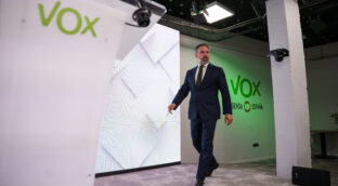 Vox recupera la presencia nacional de Abascal: «Es el momento, debe tomar las riendas»