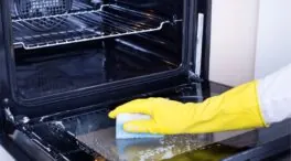 Adiós a la lejía y el amoníaco: limpia el horno y las rejillas sin tóxicos y en tiempo récord