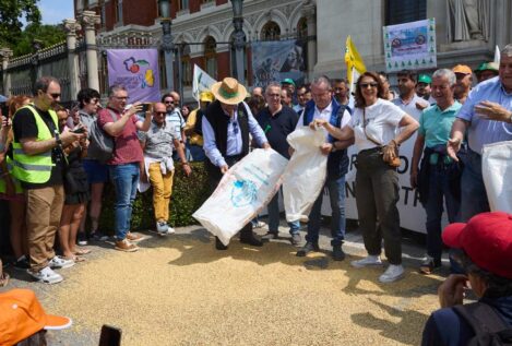 El sector del cereal explota por el precio de los fertilizantes y exige retirar los aranceles a Rusia