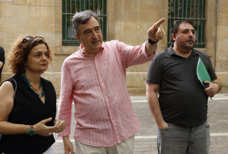 El PNV advierte a Sánchez de que «no está para proteger gobiernos» y le exige comparecer ya