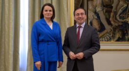 Albares reitera el «compromiso de España» con la libertad y democracia en Bielorrusia