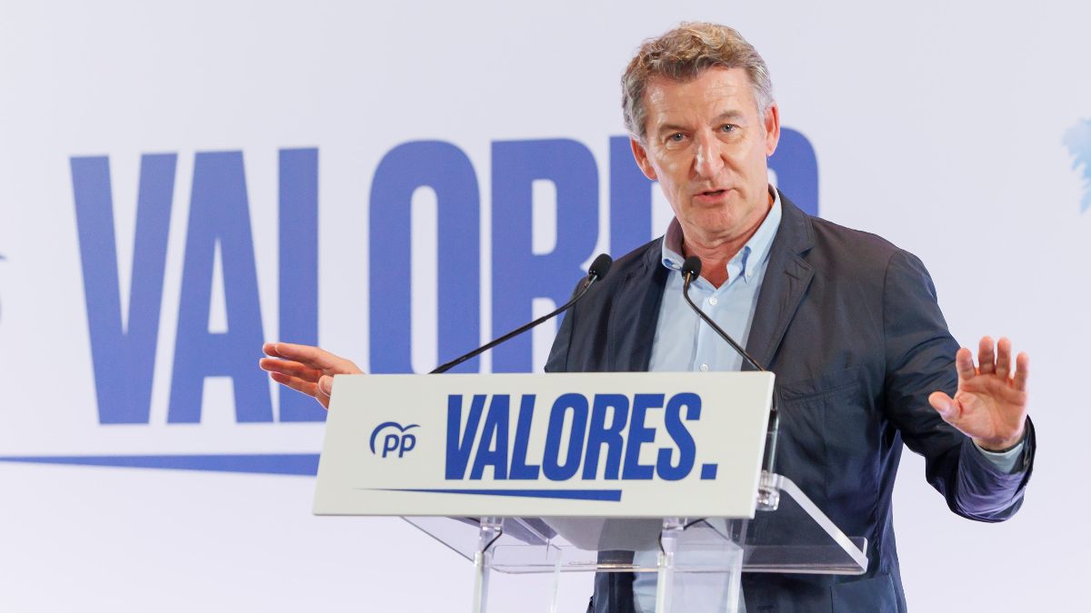 Feijóo promete expulsar a los inmigrantes ilegales que cometan delitos
