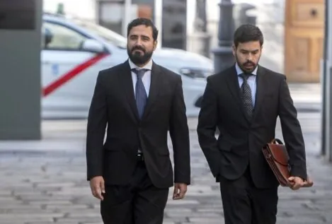 Alvise se desmarca de la PCR falsa de Illa:  «Estaba circulando masivamente» en redes