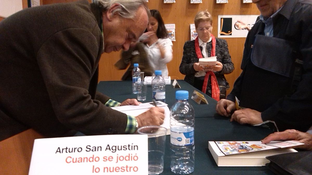 Muere el periodista y escritor Arturo San Agustín