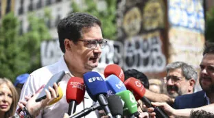 El ministro López no rectifica tras el bulo de la bomba lapa: «Nunca mencioné esa expresión»