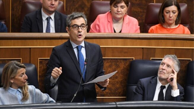 Félix Bolaños dice que no se siente aludido por las «presiones» que denuncia Isabel Perelló