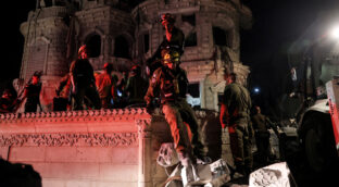 Nueva noche de bombardeos entre Tel Aviv y Teherán: diez muertos en el lado israelí