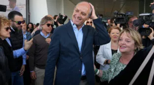 Un sondeo coloca a Camps y Morant como referentes del PP y PSOE valencianos