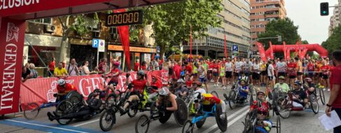 Más de 5.000 corredores de la XVI Carrera Generali por la Inclusión tiñen Madrid de rojo