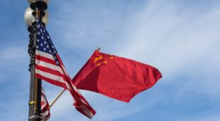 China amenaza a EEUU con no aceptar ningún acuerdo comercial «contrario a sus intereses»