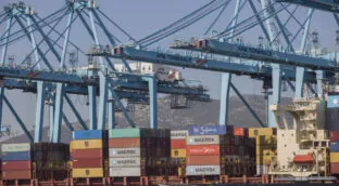 El sector portuario de Algeciras teme perder competitividad con Gibraltar tras el acuerdo