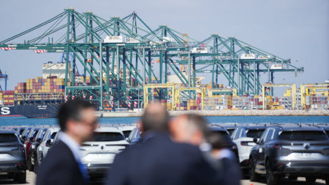 El Puerto de Valencia colocó a un exdirectivo de Acciona al frente de las obras que ganó la firma