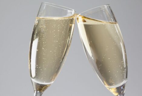 Cinco espumosos españoles de pinot noir, la (uva) tinta del champagne