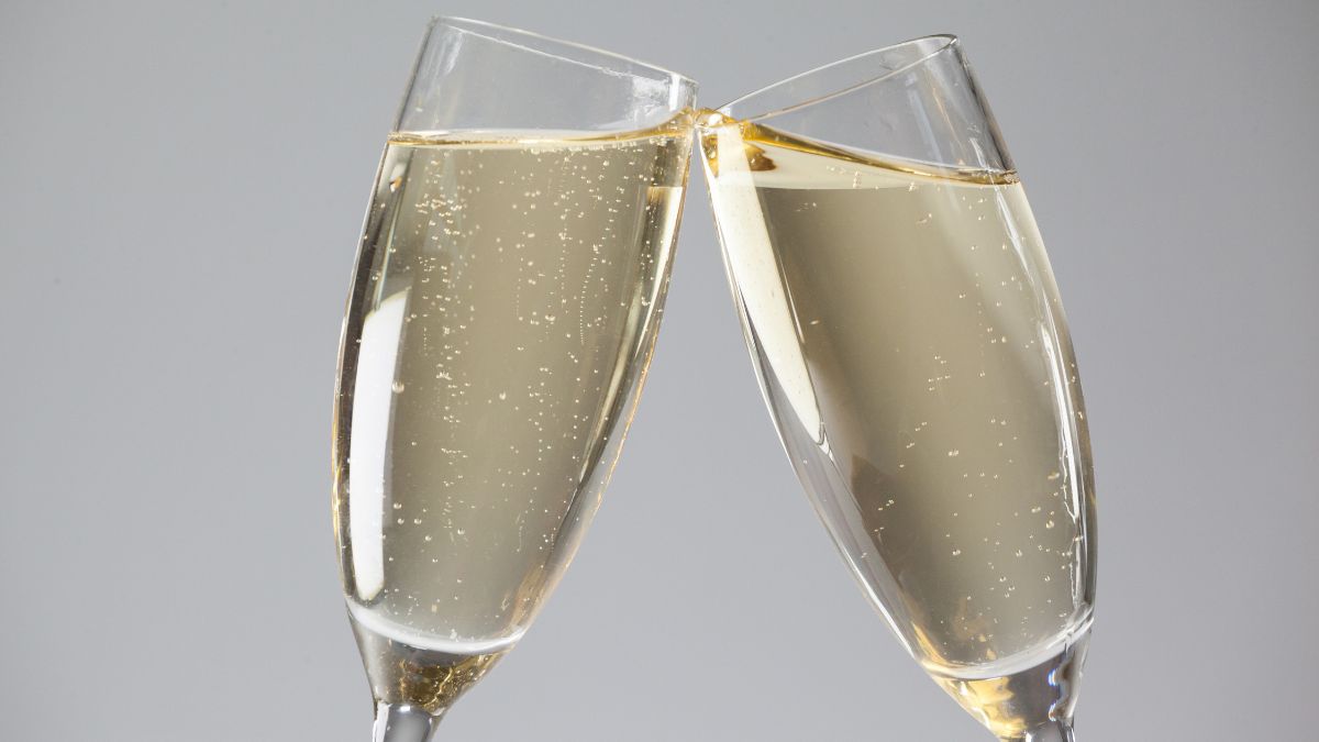 Cinco espumosos españoles de pinot noir, la (uva) tinta del champagne
