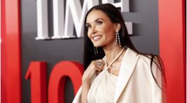 Una médico estética avala la rutina de Demi Moore para parecer joven y da sus tres claves