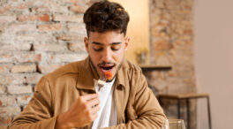 Sus síntomas se parecen, pero no son lo mismo: diferencias entre SIBO e intestino irritable