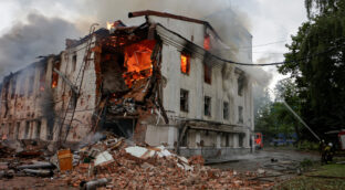 Al menos cinco muertos y 27 heridos en Ucrania tras un ataque aéreo «masivo» de Rusia