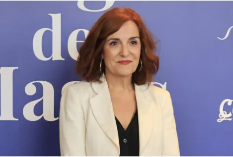 Elvira Lindo, más allá de la escritora: su 'no' a Sánchez, su marido Muñoz Molina y un hijo