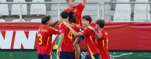 España sub-19 se mete en la final del Europeo tras ganar a Alemania en un partido con 11 goles