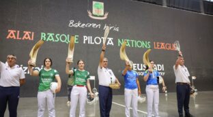 España gana en pelota vasca al País Vasco en el primer partido oficial entre ambas selecciones