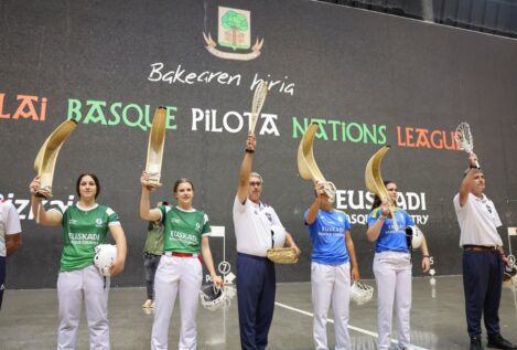 España gana en pelota vasca al País Vasco en el primer partido oficial entre ambas selecciones