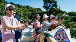 España recibió récord de 25,6 millones de turistas extranjeros hasta abril, un 7,1% más