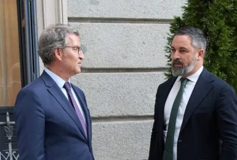 Feijóo y Abascal mantienen un encuentro en plena crisis del Gobierno por la corrupción