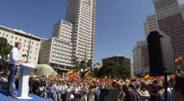 Feijóo exige a Sánchez que convoque elecciones ante decenas de miles de españoles