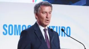 Feijóo plantea que la Policía custodie el voto por correo ante posibles «lagunas» en el sistema