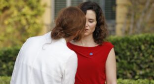 VÍDEO | Así ha sido el encontronazo entre Mónica García y Ayuso en la Conferencia de Presidentes