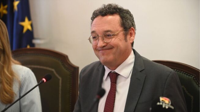 La mayoría del PP en el Senado reprueba al fiscal general y exige su destitución