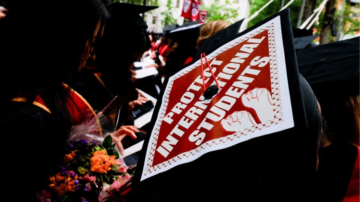 Una juez mantiene bloqueada la medida que impide a Harvard (EEUU) admitir a extranjeros