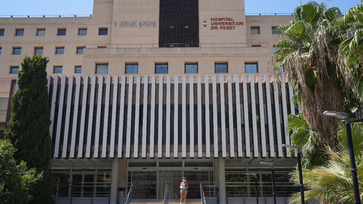 Médicos catalanes buscan extender los ‘vigilantes lingüísticos’ a Valencia y Baleares
