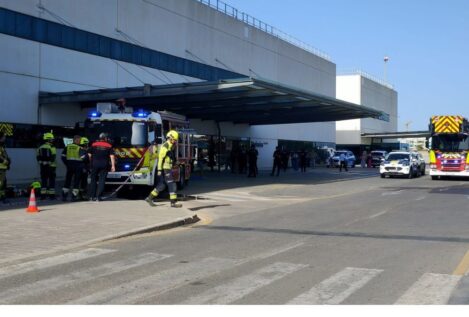 Muere una paciente y evacuan a ingresados del Hospital La Fe de Valencia por un incendio