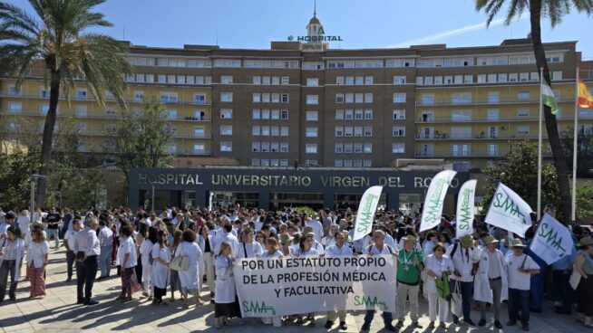 Los sindicatos médicos cifran en un 90% el seguimiento de la huelga nacional