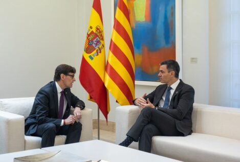 Gabinete de crisis en Moncloa: Sánchez se reúne de urgencia con Illa
