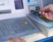 Los bancos incrementan en 207 la red de cajeros automáticos tras el fin de los ajustes